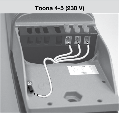 Toona 230 V variklio AP, COM ir CH gnybtai bei apsauginis įžeminimas