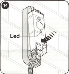 10. Įstatykite prijungtą fotoelementų elektroniką į korpusus ir įjunkite elektros tiekimą. Atlikite prijungtų įrenginių aptikimo procedūrą pavaros valdymo bloke. 10. Įstatykite prijungtą fotoelementų elektroniką į korpusus ir įjunkite elektros tiekimą. Atlikite prijungtų įrenginių aptikimo procedūrą pavaros valdymo bloke.