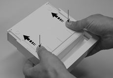 1. Nuimkite viršutinį imtuvo dangtelį 1. Nuimkite viršutinį imtuvo dangtelį